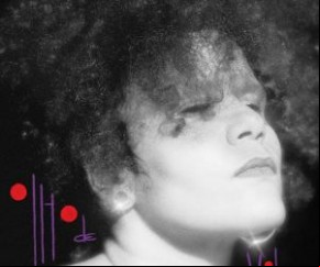 Com assumida influência da obra vanguardista do compositor paulista Itamar Assumpção (1949 ? 2003), a baiana Jadsa foca uma Bahia contemporânea, eventualmente noise, indo além do c(Imagem:Reprodução)
