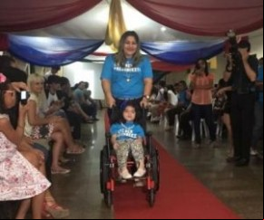 APIDI realiza desfile de mães e filhos com deficiências.(Imagem:Divulgação)
