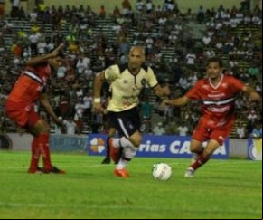 No primeiro turno, em Teresina, o River-PI foi derrotado em caa pelo Remo.(Imagem:Renan Morais)