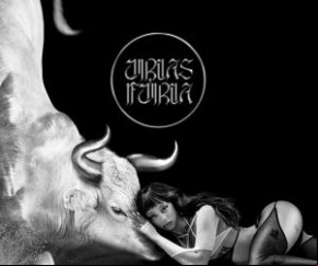 Caracterizado por Urias como ?produto musical que conecta áudio, vídeo e desejos pessoais?, o álbum Fúria está ambientado em atmosfera noir e transita por gêneros musicais como R&B(Imagem:Reprodução)