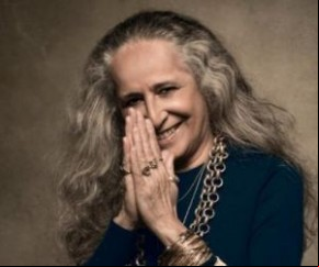Maria Bethânia acende a festa no terreiro do Brasil em luminosa live de aura política(Imagem:REPRODUÇÃO)