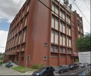 Trio usa uniforme de empresa de telefonia para explodir caixa eletrônico.(Imagem:florianonews.piauiconectado.com)