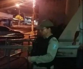 Sargento Hiudenys fez a condução do envolvido.(Imagem:Reprodução)