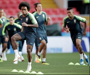 Brasil vai manter contra a Sérvia titulares da vitória sobre a Costa Rica.(Imagem:Pedro Martins)