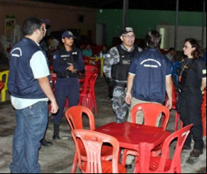 donos de bares são detidos por venderem bebida a menores na Capital.(Imagem:florianonews.piauiconectado.com)