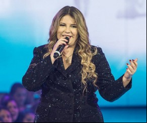 Justiça bloqueia bens de Marília Mendonça por cancelar shows.(Imagem:Fama ao Minuto)