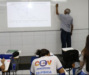 Participantes do Enem poderão usar identidade vencida.(Imagem:Agência Brasil)