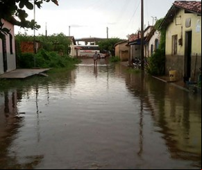 Governador diz que ações estão sendo tomadas em barragem e pede ajuda ao Ceará(Imagem:florianonews.piauiconectado.com)