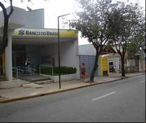 Família de funcionário de banco é sequestrada e bandidos roubam R$ 300 mil.(Imagem:florianonews.piauiconectado.com)