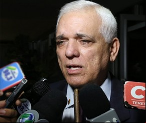 Deputado Themístocles Filho (MDB)(Imagem:florianonews.piauiconectado.com)