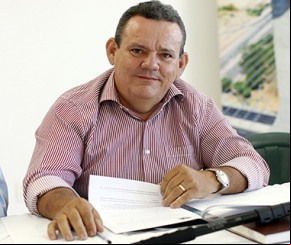 Partidos aprovam Quem Quem, mas decisão ficará com Elmano.(Imagem:florianonews.piauiconectado.com)
