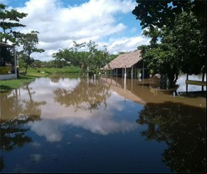Mais de 200 famílias estão em abrigos por causa de alagamentos no Piauí.(Imagem:florianonews.piauiconectado.com)