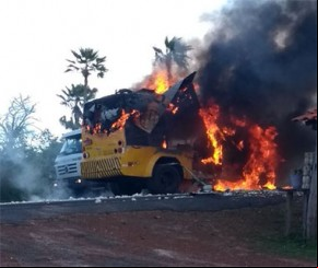 Suspeitos de ataque a carro-forte seriam reincidentes e recrutaram moradores.(Imagem:florianonews.piauiconectado.com)