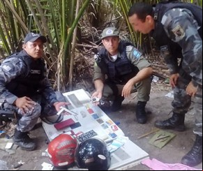 Policiais estouram acampamento usando por bandidos dentro da Ufpi.(Imagem:PM-PI)