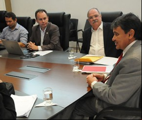 Governo decide dar andamento a aposentadorias suspensas.(Imagem:florianonews.piauiconectado.com)