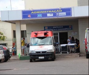 Menina vítima de bala perdida segue na UTI sem mover as pernas.(Imagem:florianonews.piauiconectado.com)