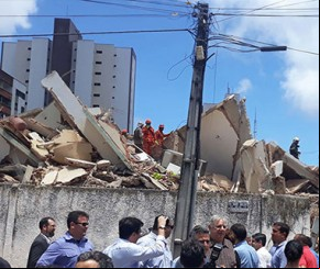 Desabamento: 10 continuam desaparecidos e 9 são salvos.(Imagem:florianonews.piauiconectado.com)