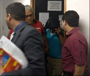 Motorista que atropelou recepcionista se apresenta à Polícia.(Imagem:florianonews.piauiconectado.com)