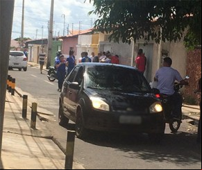 Tiroteio termina com assaltante morto e ageiro ferido no Mocambinho.(Imagem:florianonews.piauiconectado.com)