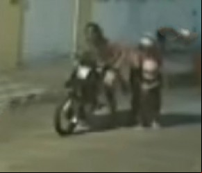 Mulher acompanhada de criança, é assaltada no Centro de Florianoi(Imagem:Reprodução)