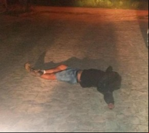 Homem assassinado no bairro Taboca(Imagem:Divulgação)