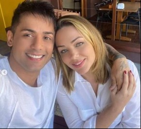Tânia Mara reata namoro com sertanejo Tiago.(Imagem:Reprodução/Instagram)