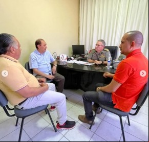 Parceria entre Prefeitura e Polícia Militar garante alegria e segurança no Carnaval de Floriano.(Imagem:Reprodução/Instagram)