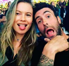 Grávida de Adam Levine, Behati Prinsloo e o cantor sofrem acidente de carro.(Imagem:MSN)