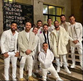 Neymar comemora aniversário de 28 anos e reúne famosos em Paris(Imagem:Reprodução/Instagram)