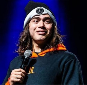 Whindersson Nunes diz estar tranquilo e feliz após período afastado.(Imagem:Divulgação)