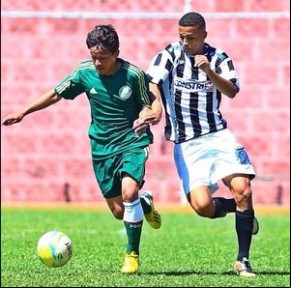 Meia é o principal goleador do estadual com 11 gols na competição.(Imagem:Reprodução/facebook)
