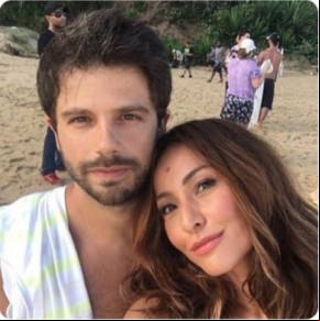 Sabrina Sato anuncia noivado com Duda Nagle em rede social.(Imagem:MSN)