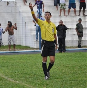 Antônio Dib Moraes de Sousa, apita Picos x River-PI, às 20h desta terça.(Imagem:Divulgação)