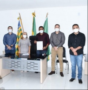 Prefeitura de Floriano convoca servidores municipais para recadastramento.(Imagem:Secom)