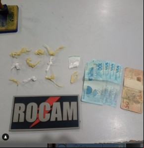 Polícia Militar detém dois suspeitos com drogas e dinheiro no bairro Manguinha(Imagem:Reprodução/Instagram)