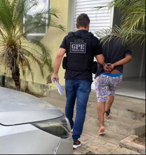 Homem é preso suspeito de agredir companheira e ameaçar juiz no Piauí.(Imagem:Divulgação/PI)
