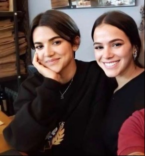 Bruna Marquezine ganha homenagens de Manu Gavassi e Bruno Gagliasso(Imagem:Reprodução)