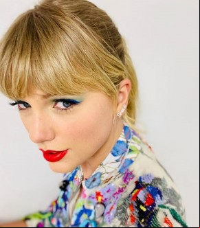 Gravadora nega que proibiu Taylor Swift de cantar suas músicas antigas.(Imagem:Folha Press)