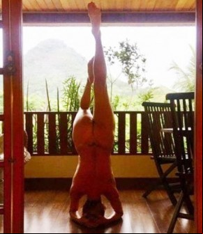 Esposa de Stênio Garcia rebate críticas após postar foto nua.(Imagem:Instagram)