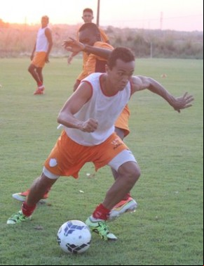 Thiago Dias entra no lugar de Rogério para quartas.(Imagem:Emanuele Madeira/GloboEsporte.com)