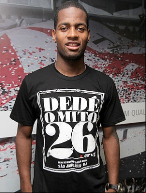 Dedé: estilo de jogo aprovado por referências da  posição.(Imagem:Divulgação)