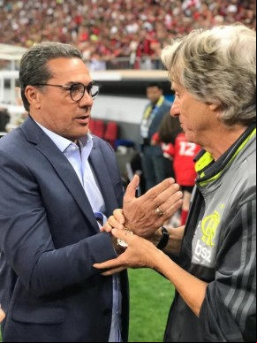 Vanderlei Luxemburgo e Jorge Jesus em Vasco x Flamengo.(Imagem:Cahê Mota)