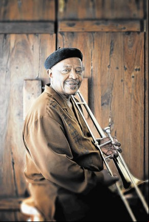 Jonas Gwangwa, gigante do jazz sul-africano, morre aos 83 anos(Imagem:Divulgação)