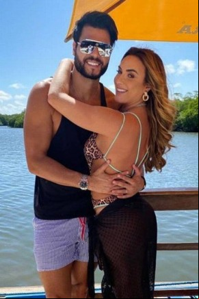 Nicole Bahls e o marido, Marcelo Bimbi: virada do ano em Maceió(Imagem:Reprodução/Instagram)