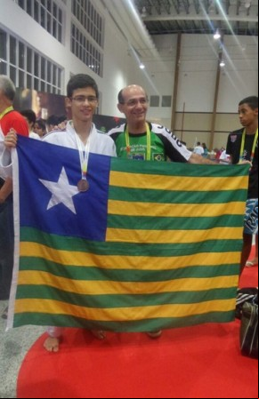 Luís Gustavo Tourinho garante medalha de bronze na etapa 12 a 14 anos dos Jogos Escolares.(Imagem:Arquivo Pessoal))