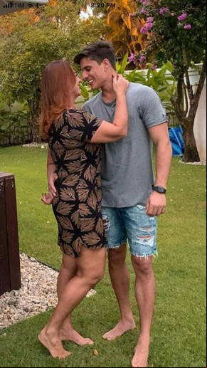 Ex da mãe do Neymar nega agressão a ela e boletim de ocorrência contra o jogador(Imagem:Reprodução)