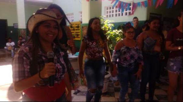 Osvaldo da Costa e Silva realiza festa junina em Floriano.(Imagem:FlorianoNews)