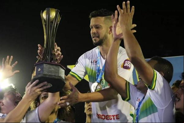 Raphael Freitas foi campeão da Série B de 2019 com o Picos.(Imagem:Stephanie Pacheco/GloboEsporte.com )