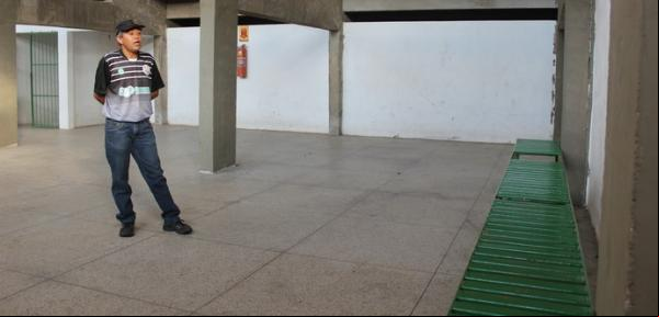 Primeiro treinador de Piauí mostra vestiário onde lateral deu última palestra: