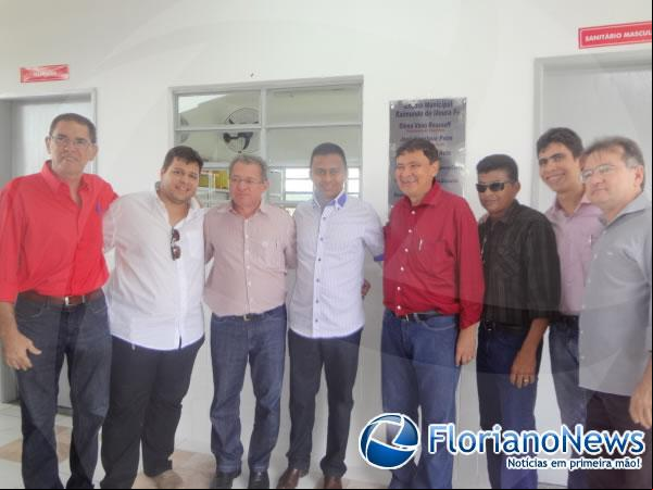 São Francisco do Piauí inaugura escola modelo com presença de autoridades.(Imagem:FlorianoNews)
